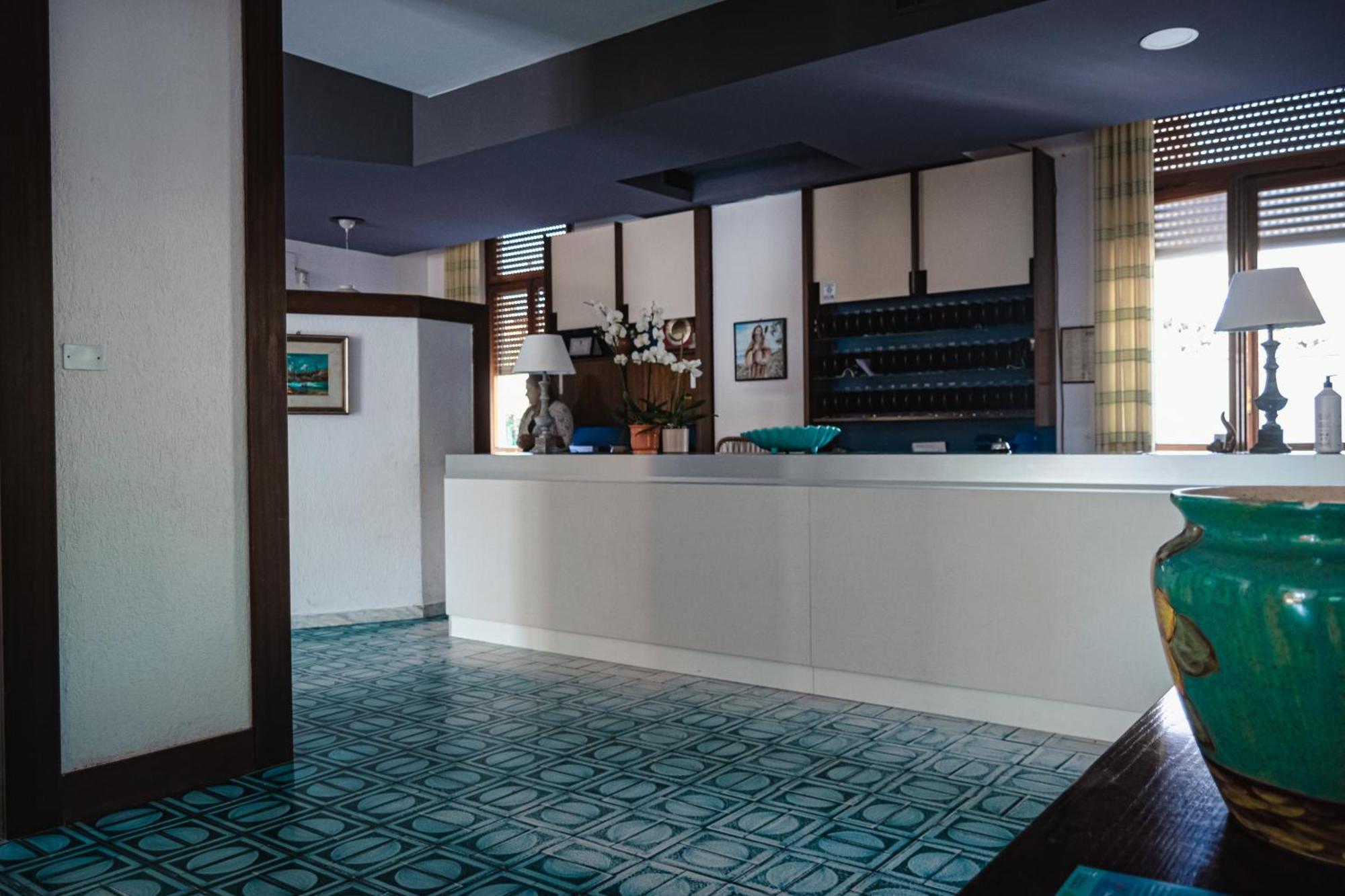 Hotel Mediterraneo جارديا بيمونتيس تيرمي المظهر الخارجي الصورة